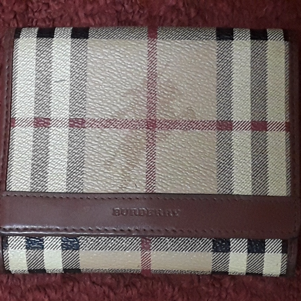 Women's Burberry Haymarket Wallet
